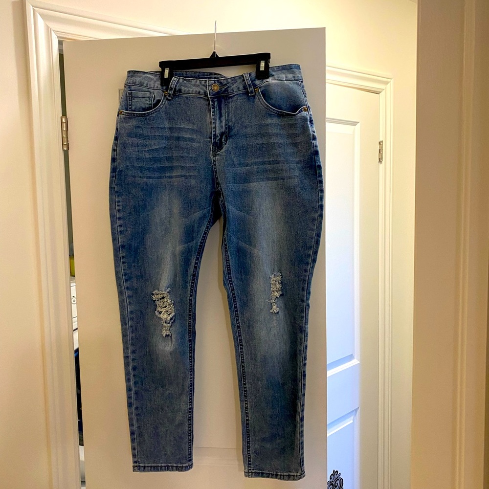 Distress Jean Inseam is 26” waist is 32 with stretch